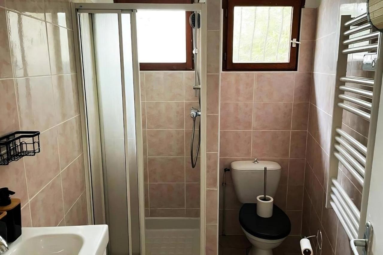 Maison Deux Pieces Tout Confort Stains Extérieur photo